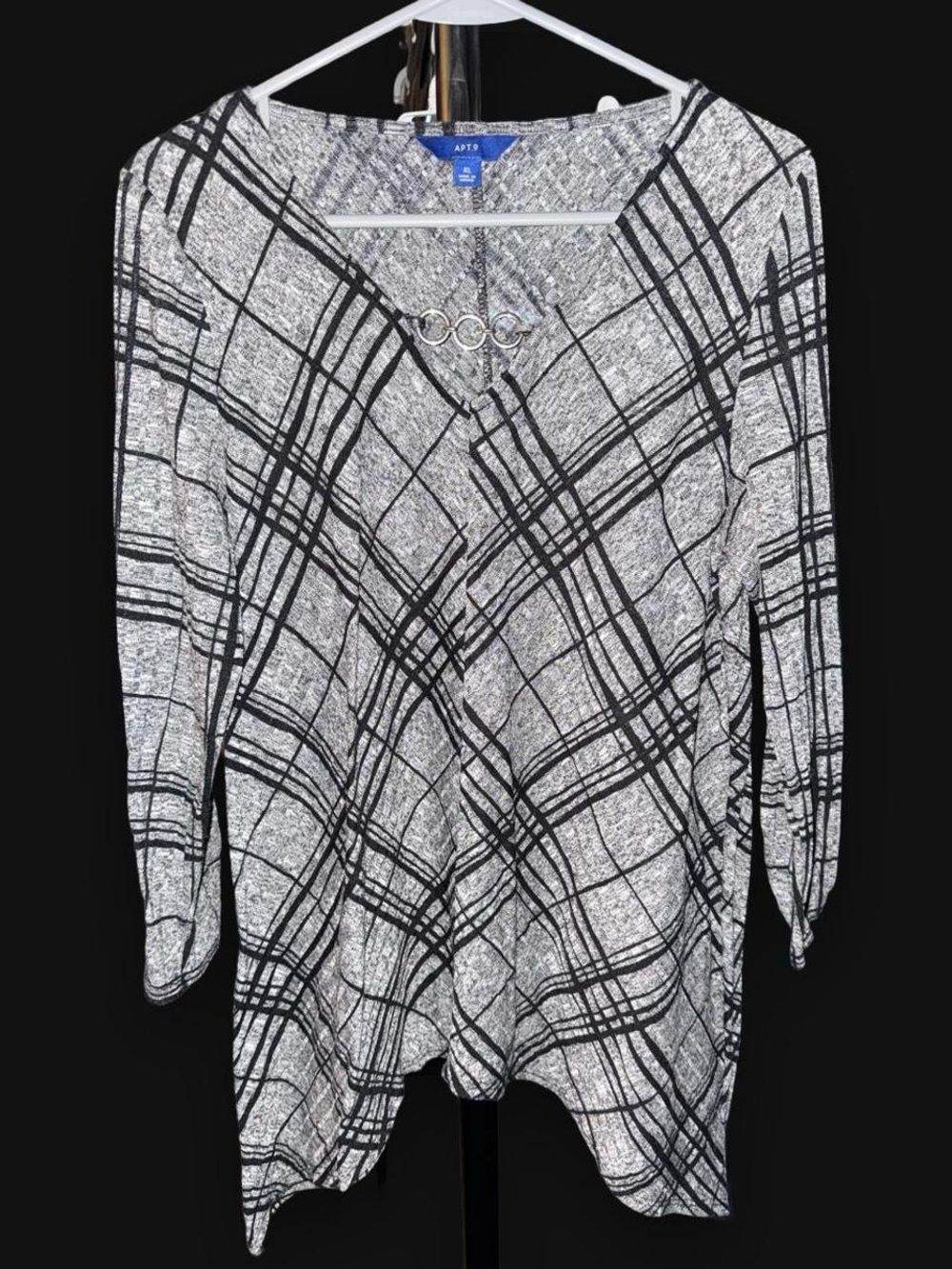 Apt. 9 Women’s XL Gray & Black Plaid Tunic Top